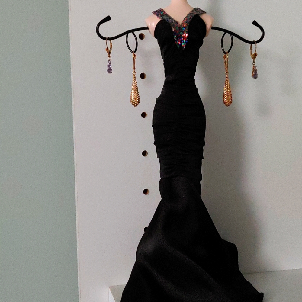 Lady in Black Dress Jewelry Organizer / Hanger